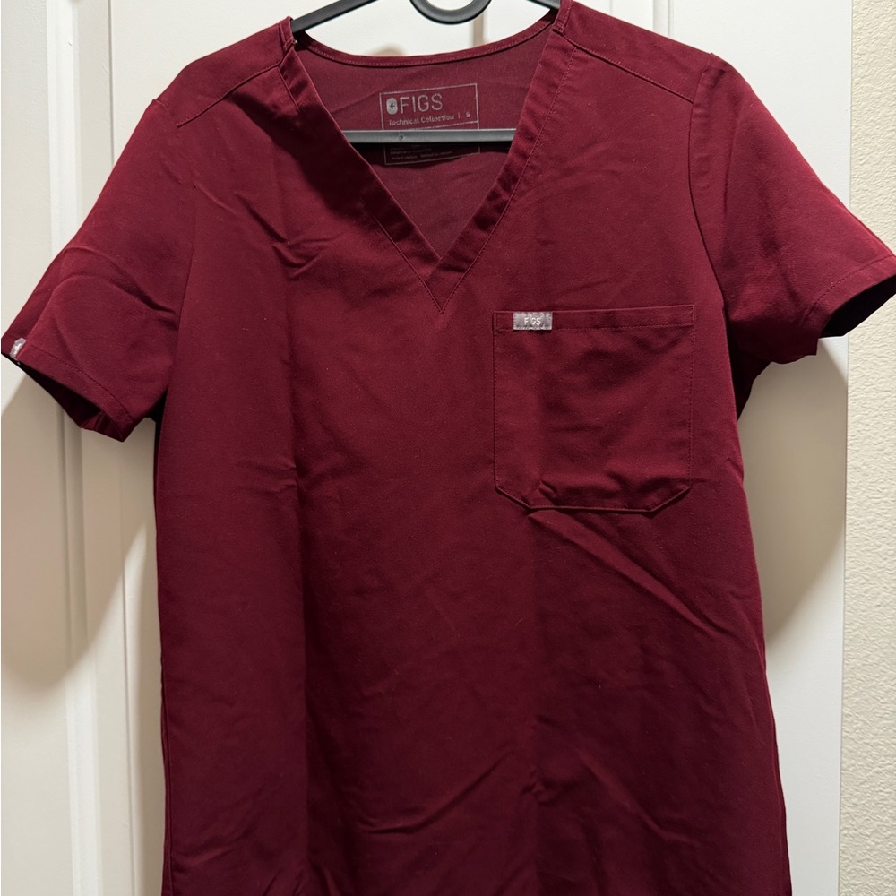 Figs Burgundy Scrub Set